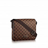 LOUIS VUITTON-M11593 루이비통 카키 그린 모노그램 그라디언트 디스트릭트 PM