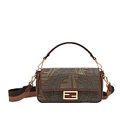 [스페셜오더]FENDI-8BR600 펜디 베이지 시어링 바게트 백