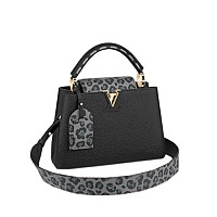 LV-M55832 루이비통 스노우 카퓌신 BB 핸드백 27cm