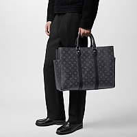 LOUIS VUITTON-M11690 루이비통 사파이어 모노그램 토뤼옹 삭 플라 24H