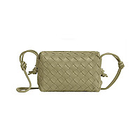 BOTTEGA VENETA-680254 보테가 베네타 그린 미니 루프 카메라 백