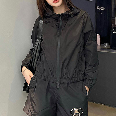 BURBERRY-04221 버버리 여성용 자외선 차단 라이트 나일론 후드 재킷