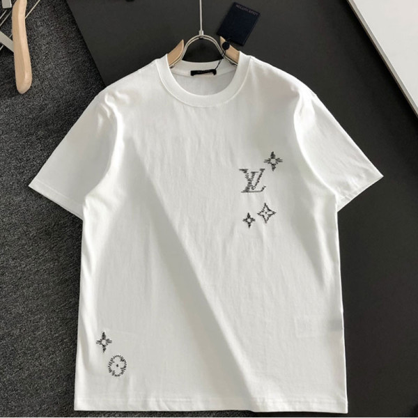LOUIS VUITTON-06044 루이비통 2026SS 봄/여름 최신 라운드넥 자수 패션 반팔 티셔츠
