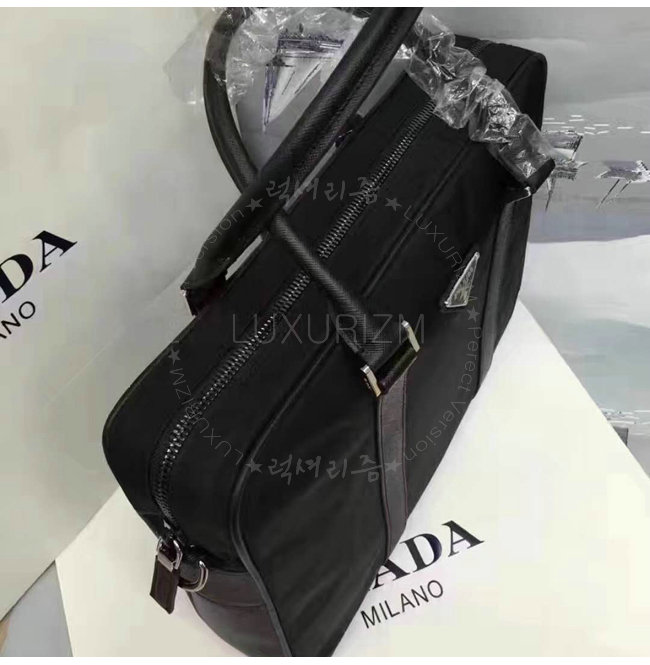 prada1-1021-009.jpg