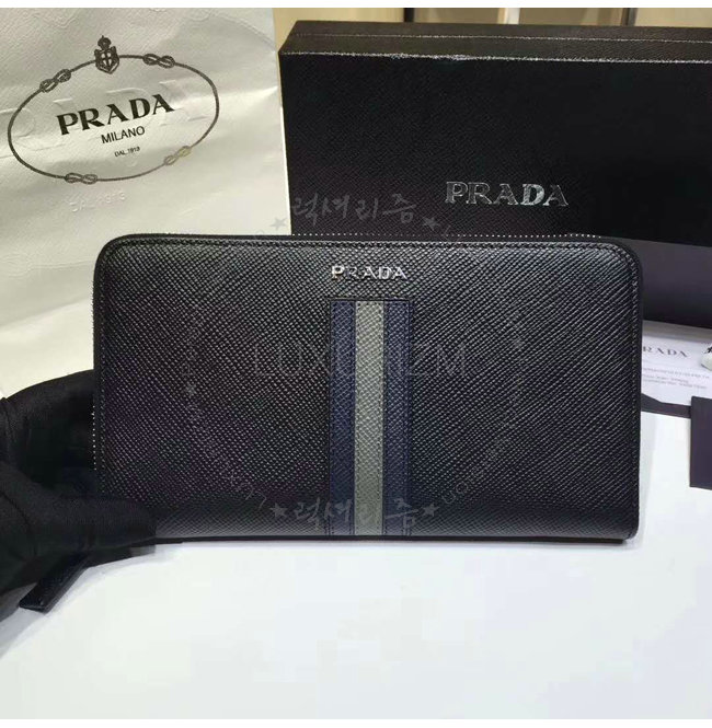 prada-1023-001.jpg