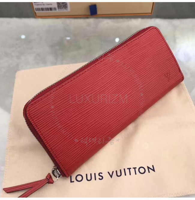 louisvuitton1-1028-002.jpg