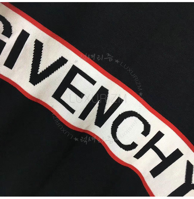 givenchy4-1114-6.jpg