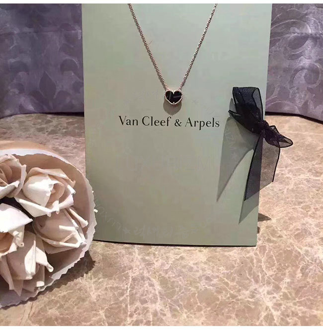 van cleef arpels1-0103-7.jpg