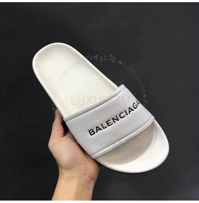 balenciaga1-0122-6.jpg