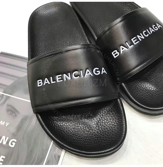 balenciaga2-0122-6.jpg