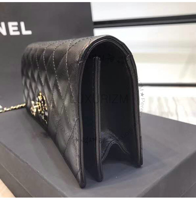 chanel-1019-004.jpg