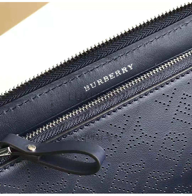 burberry4-1027-009.jpg