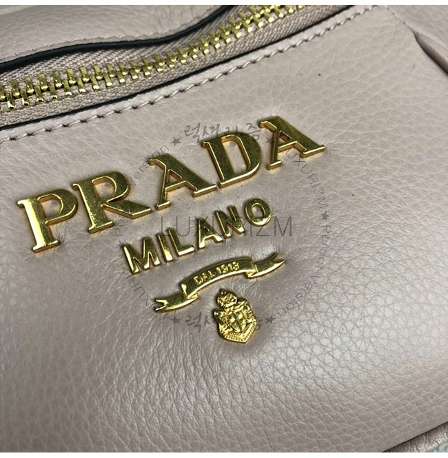 prada1-1112-006.jpg