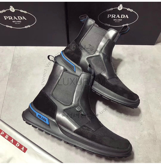 prada-1117-003.jpg