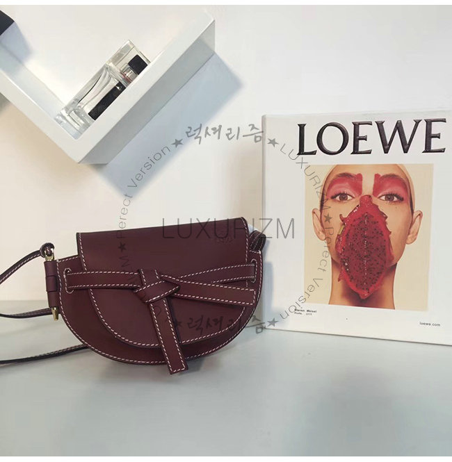 loewe4-1122-002.jpg