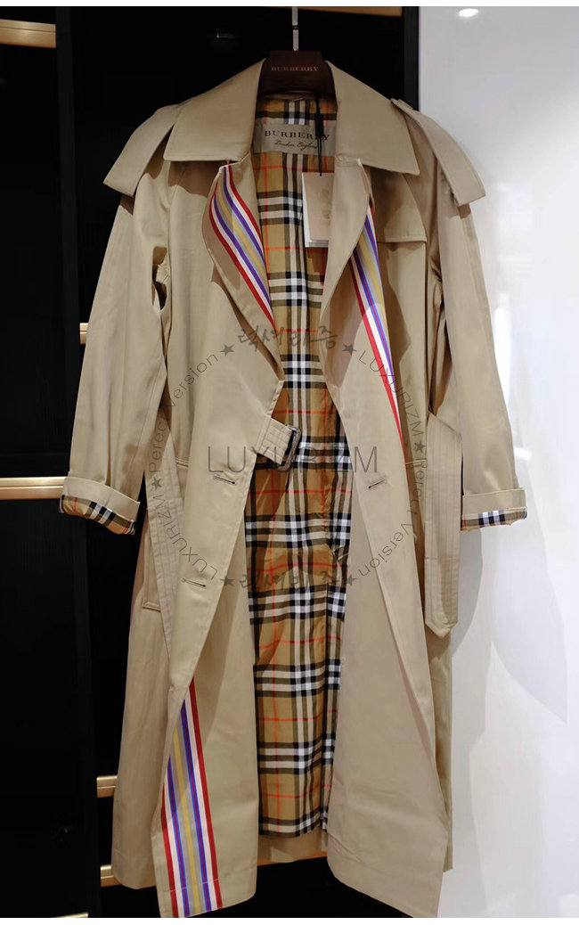 burberry1-1123-005.jpg