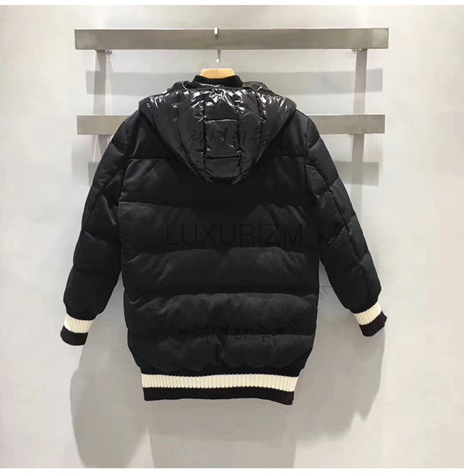 moncler1-1220-004.jpg