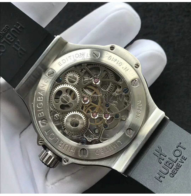 hublot-0207-004.jpg