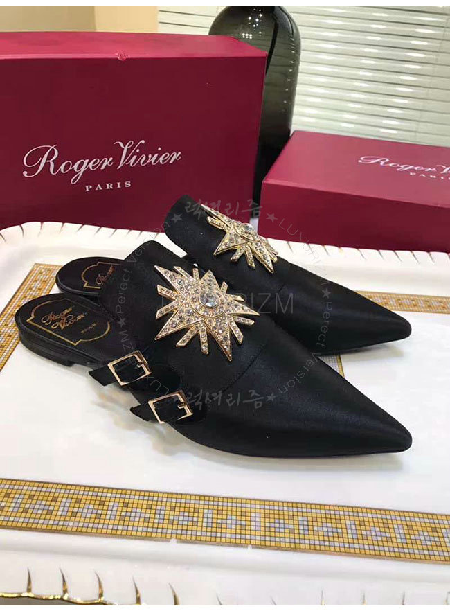 roger vivier1-0201-5.jpg