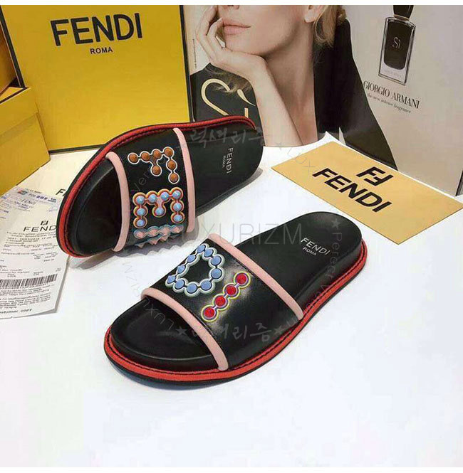 fendi3-0206-5.jpg