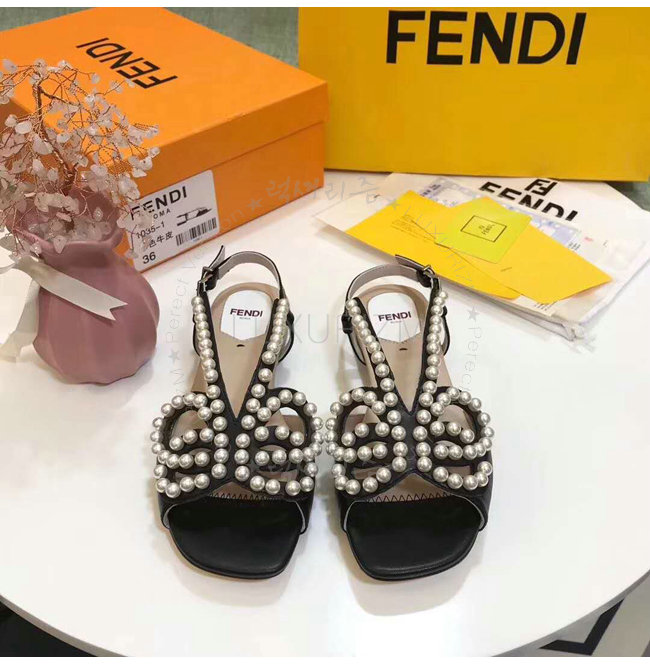 fendi-0313-001.jpg