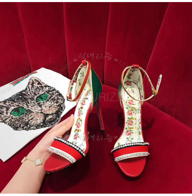 gucci-0313-006.jpg