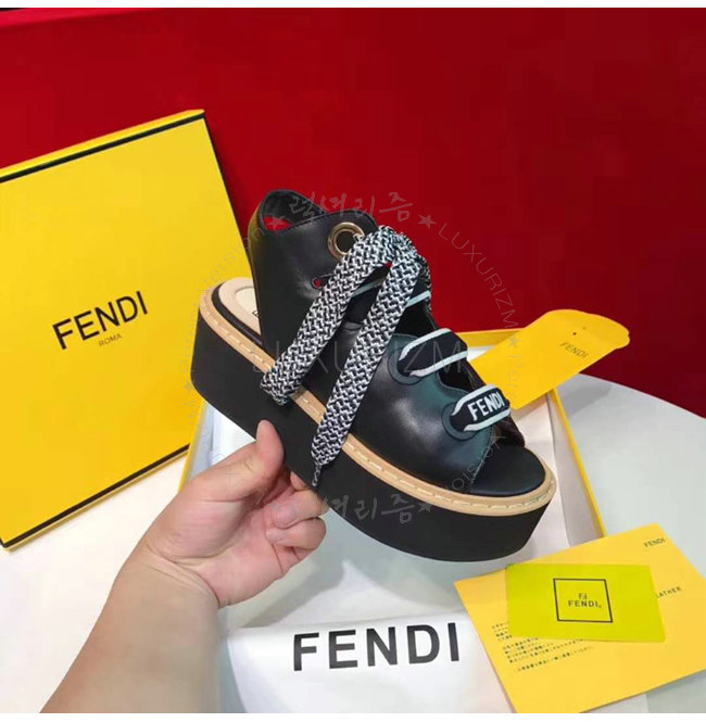 fendi1-0516-004.jpg