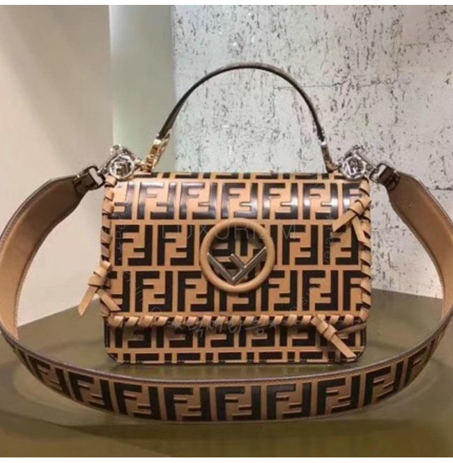 fendi2-0517-004.jpg