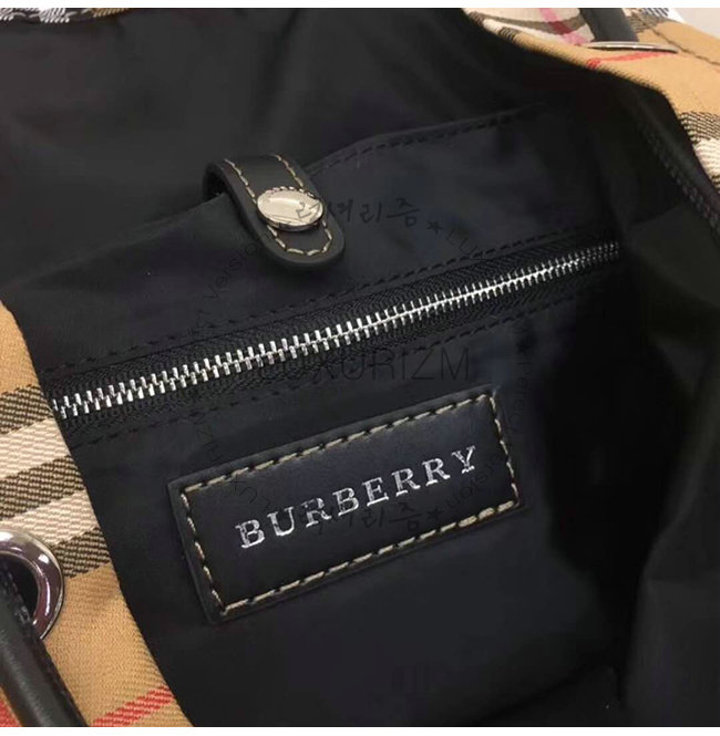 burberry3-0605-0010.jpg