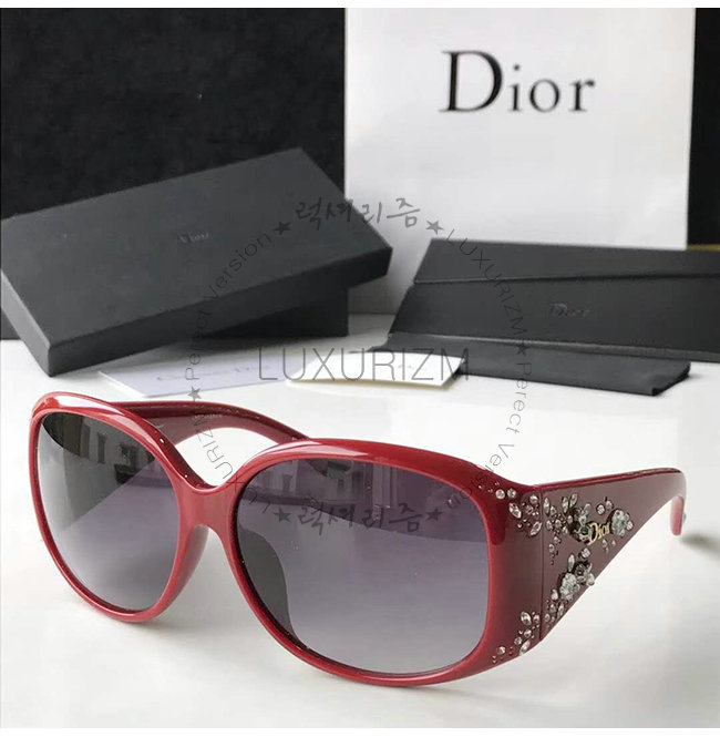 dior1-0620-003.jpg