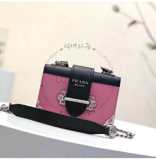 prada6-0728-002.jpg