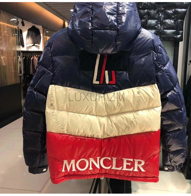 moncler9-0828-002.jpg