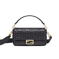 [스페셜오더]FENDI-8BR600 펜디 베이지 시어링 바게트 백